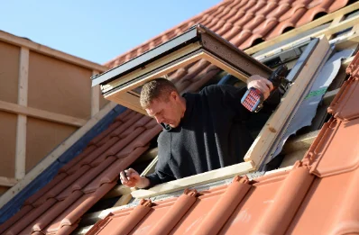 Pose de fenêtres de toit Velux aux Barthes